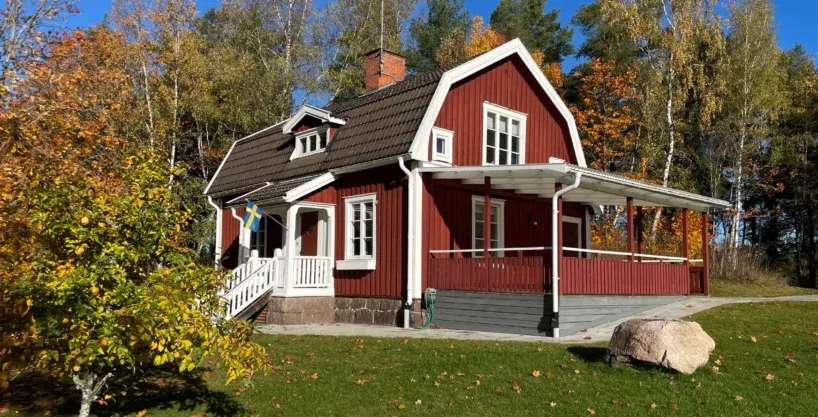Rotes Ferienhaus in Mariannelund