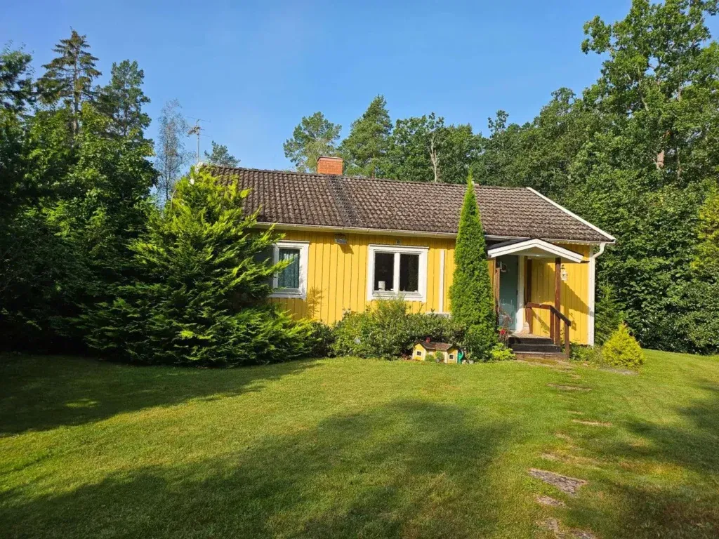 Ferienhaus am See mit Sauna und boot in Schweden